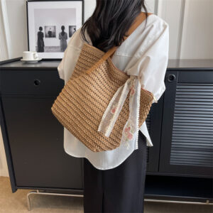 Alternative view of Women's Fashion Large-capacity Woven One-shoulder Bucket Bag