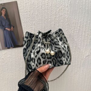 Alternative view of Popular Leopard Print Mini Chic Chain Graceful And Fashionable Shoulder Messenger Bag