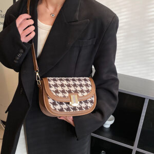 Alternative view of One Shoulder Bag Female Texture Cross-body Semi-round Saddle Bag