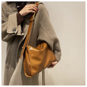 Alternative view of New Retro Large Capacity Tote Commuter Crossbody Bag