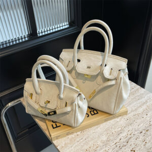 Alternative view of Retro Fashion Portable Large Capacity Bag Ladies