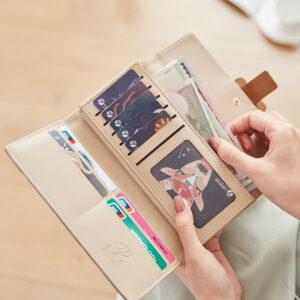 Alternative view of Three-fold wallet with belt buckle