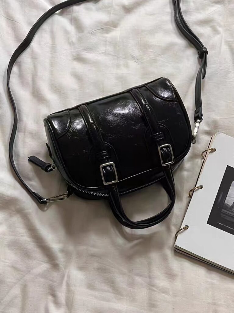 Alternative view of Maillard Dark Temperament Wild Handbag