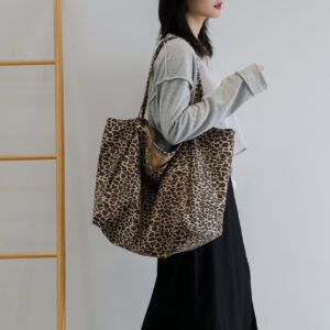 Alternative view of Leopard-print Shoulder Idle Style Leisure Shopping Bag