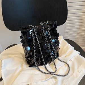 Alternative view of Chanel's Style Chain Bag One-shoulder Portable