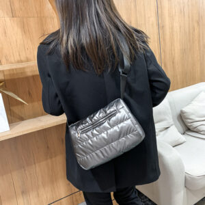 Simple Small Square Bag With Solid Color Stitching