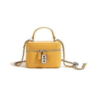 Alternative view of High Sense Chain Box Square Pouch Women