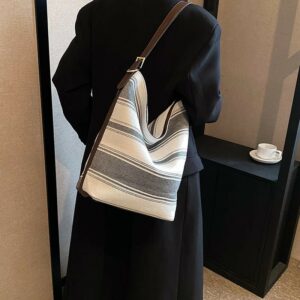 Alternative view of Artistic Striped Hand-carrying Bucket Bag For Women