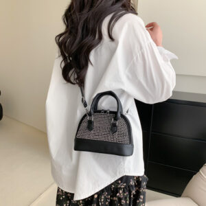 Fashion Portable Casual Light Diamond Shell Shoulder Bag