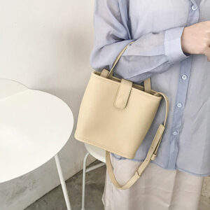 Alternative view of Simple Leather Shoulder Messenger Women's Bag