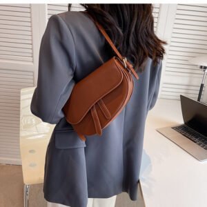 Summer Popular Messenger Bag With High-grade Shoulder