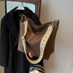 New Simple Leisure Bucket Bag Minority Fashion Shoulder Bag