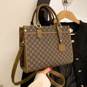 Alternative view of Fashion Chain Shoulder Bag Feel Large Capacity Bag