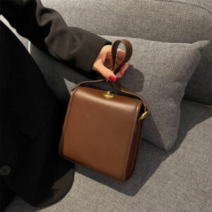 Alternative view of Fashion Personality Sense Retro Bag Lady