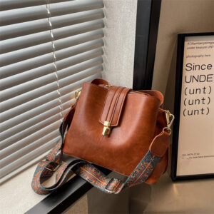 Alternative view of High Sense Trendy Small Bags Female Temperament Stylish Good Texture Messenger Bag