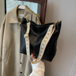 Alternative view of New Simple Leisure Bucket Bag Minority Fashion Shoulder Bag