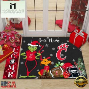 Custom Name NCAA Cincinnati Bearcats Grinch Christmas Welcome Football Doormat