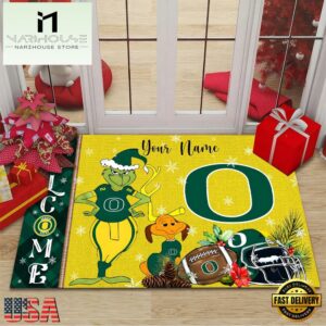 Custom Name NCAA Oregon Ducks Grinch Christmas Welcome Football Doormat