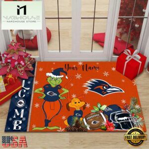 Custom Name NCAA UTSA Roadrunners Grinch Christmas Welcome Football Doormat