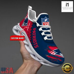 Personalized NFL New England Patriots Max Soul Shoes NFL Gifts 9 Custom Name NFL New England Patriots Max Soul Shoes