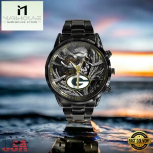Custom Name Green Bay Packers NFL Men Black Stainless Steel Watch Gift For Fans