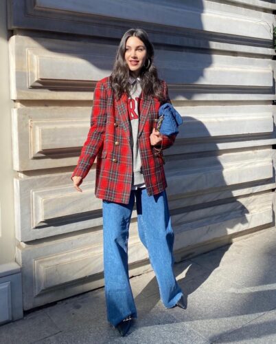 f02dcad8 00c2 45b2 b4f7 dbc6616ec413