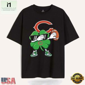 Dabbing Shamrock Football St Patricks Day Chicago Bears NFL 2025 T Shirt