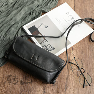 Alternative view of Vintage Literature Style Horizontal Soft Leather Shoulder Bag