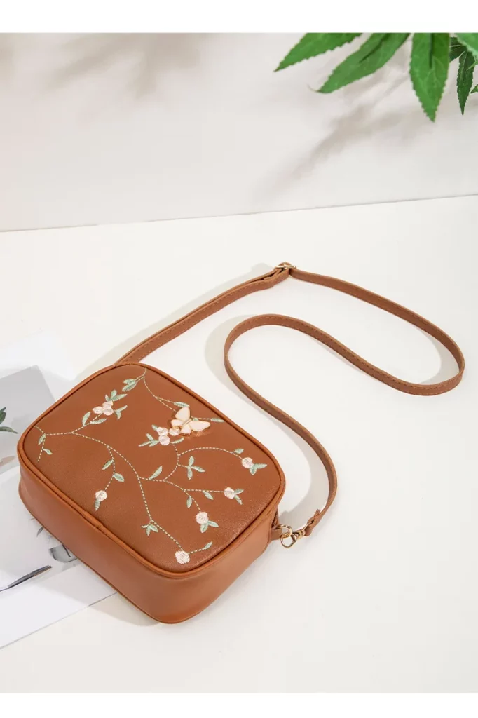 Alternative view of Embroidered flower bow camera bag, simple women's bag, casual small square bag, single shoulder crossbody bag, women's bag