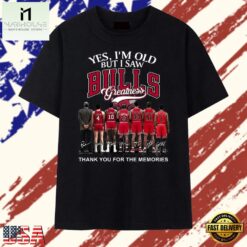 Chicago Bulls Greatness Legends Signatures Vintage Basketball T Shirt, Stylish 2D Graphic Shirt Chicago Bulls Greatness Legends Signatures Vintage Basketball T Shirt