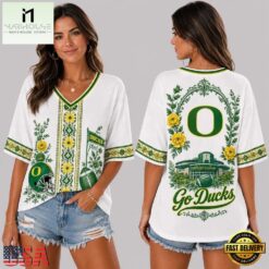 Oregon Ducks NCAA Collegiate Pride Collection V Neck T Shirt, NCAA College V Neck Tee Oregon Ducks Ncaa Collegiate Pride Collection V Neck T Shirt