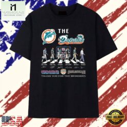 The Dolphins USA 250 Abbey Road Super Bowl Champions Signatures T Shirt, Stylish 2D Graphic Shirt The Dolphins Usa 250 Abbey Road Super Bowl Champions Signatures T Shirt